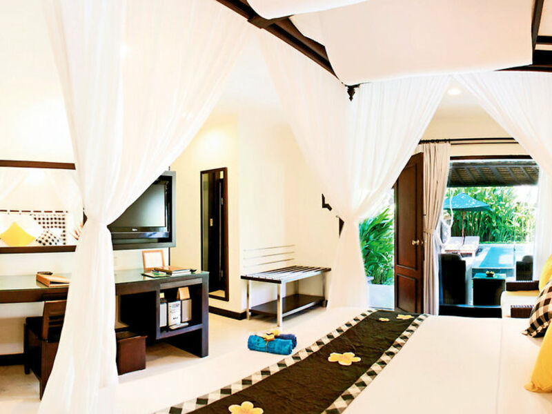 Legian Beach Hotel