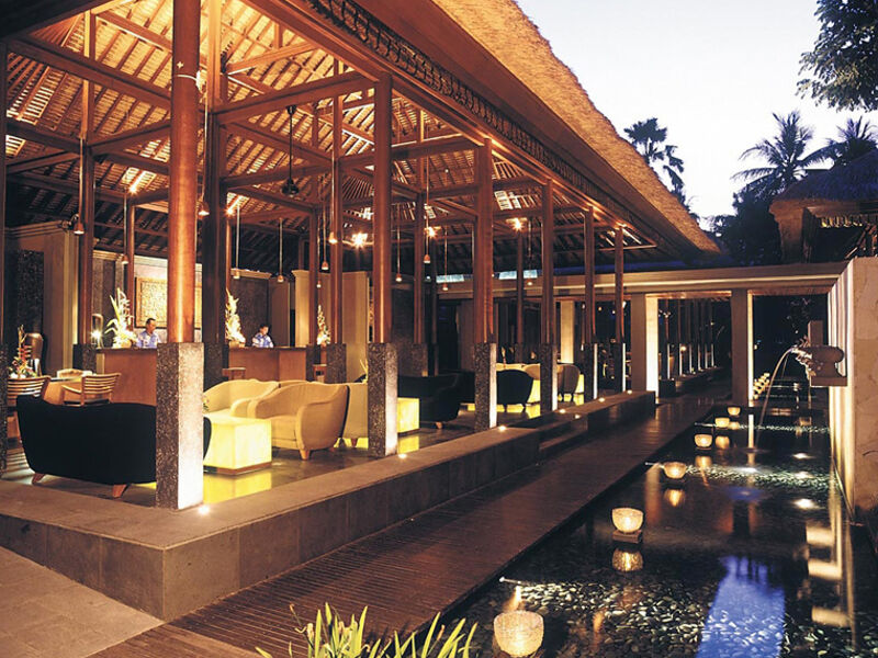 Legian Beach Hotel