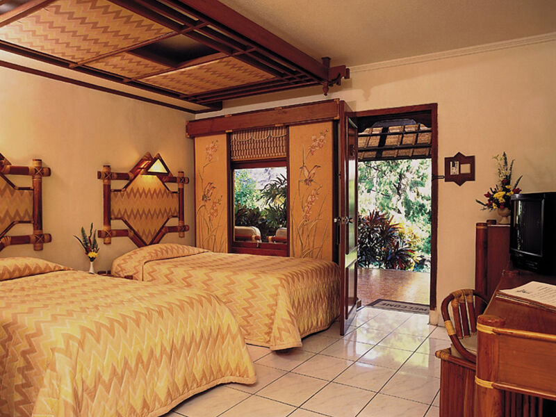 Legian Beach Hotel