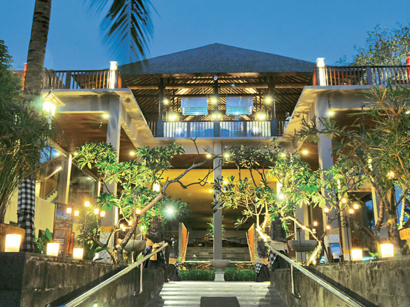 Legian Beach Hotel
