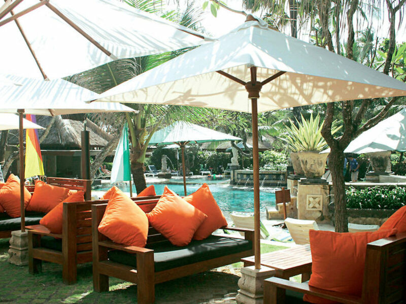 Legian Beach Hotel