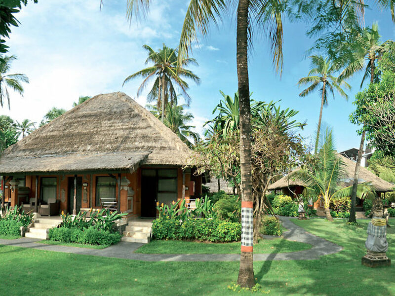 Legian Beach Hotel