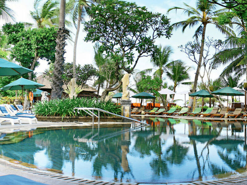 Legian Beach Hotel