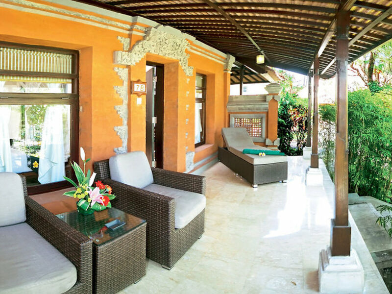 Legian Beach Hotel