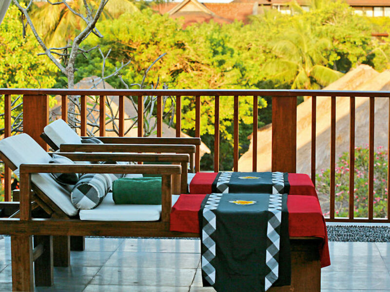 Legian Beach Hotel