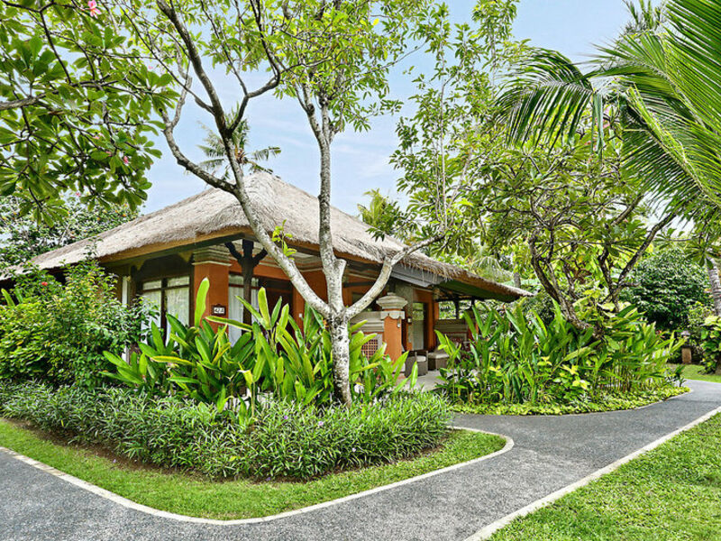 Legian Beach Hotel