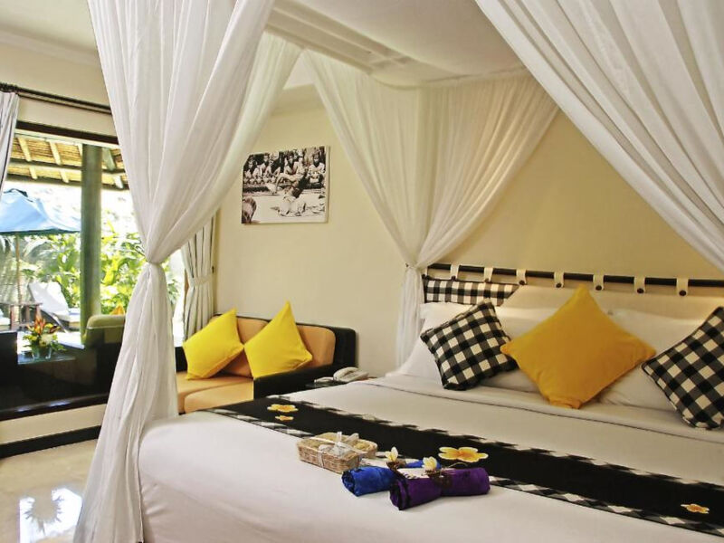 Legian Beach Hotel