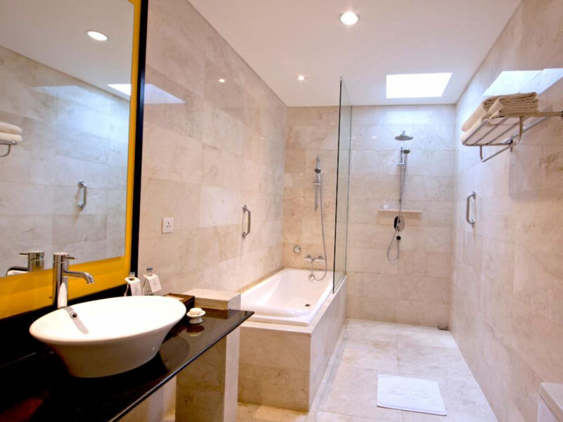 Legian Beach Hotel