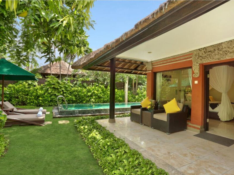 Legian Beach Hotel