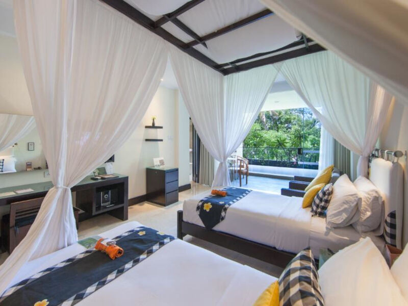 Legian Beach Hotel