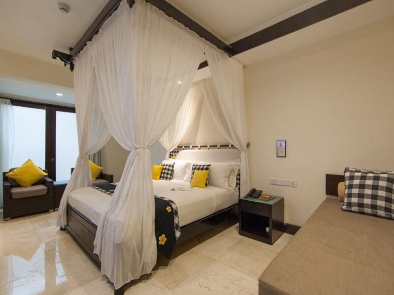 Legian Beach Hotel