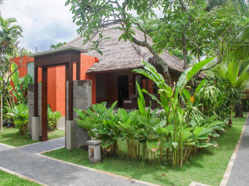 Legian Beach Hotel
