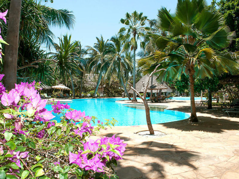 LeisureLodge Beach & Golf Resort