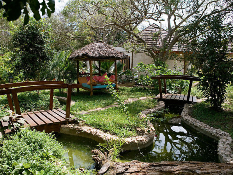 Leopard Beach Resort & Sp