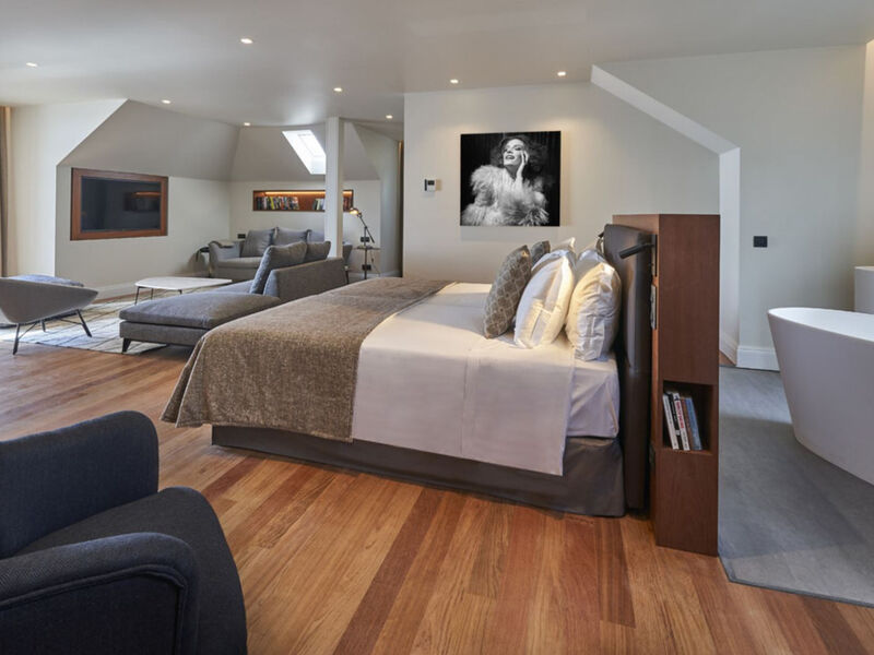 Les Suites At The Cliff Bay