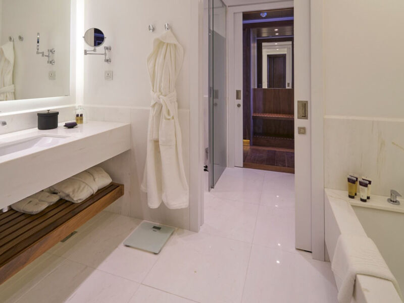 Les Suites At The Cliff Bay