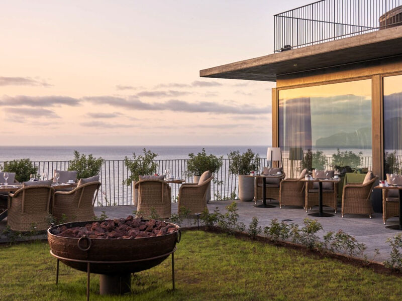 Les Suites At The Cliff Bay