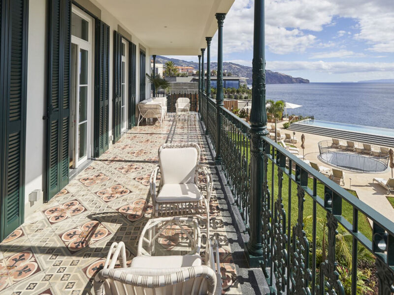 Les Suites At The Cliff Bay