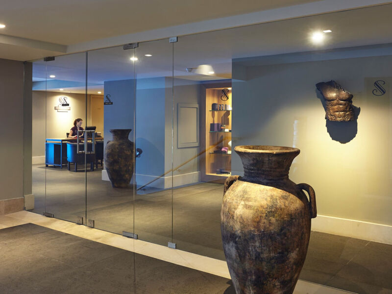 Les Suites At The Cliff Bay