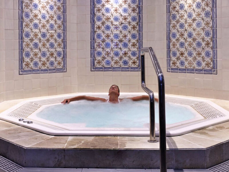 Les Suites At The Cliff Bay