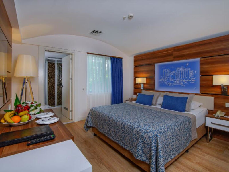 Limak Atlantis Deluxe Hotel &Amp; Resort