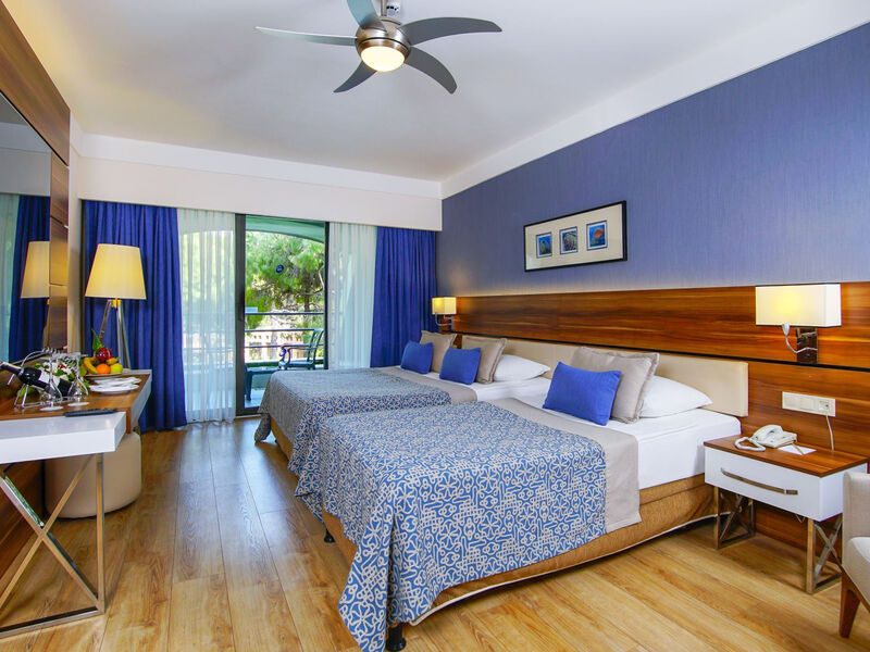 Limak Atlantis Deluxe Hotel &Amp; Resort