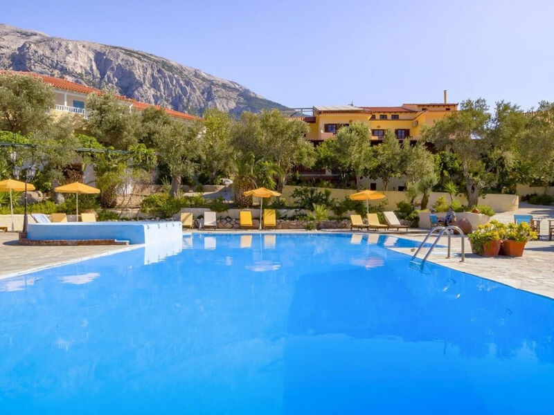 Limnionas Bay Village