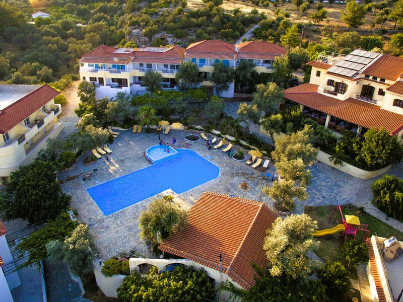 Limnionas Bay Village