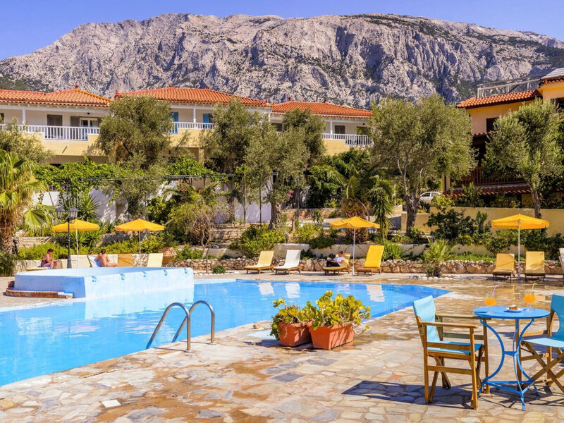 Limnionas Bay Village