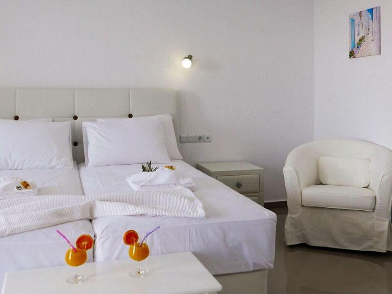 Limnionas Bay Village