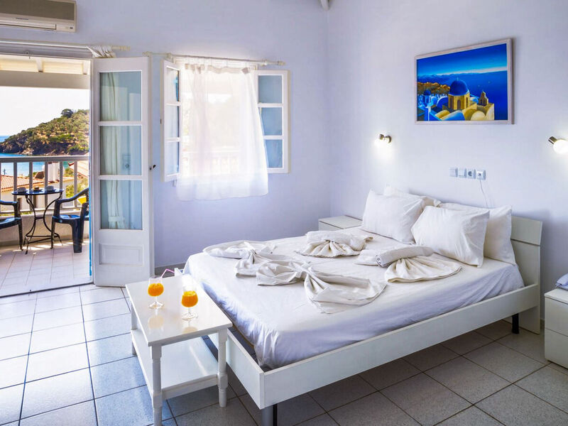 Limnionas Bay Village