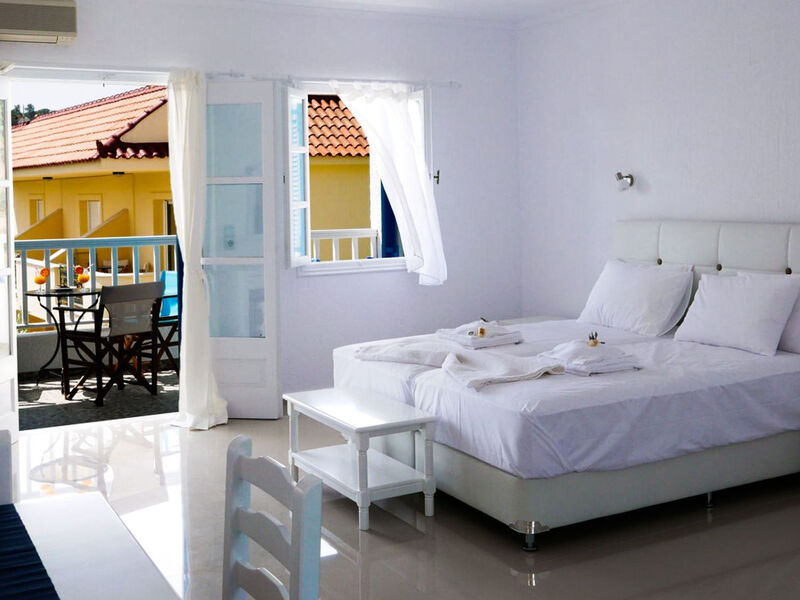 Limnionas Bay Village