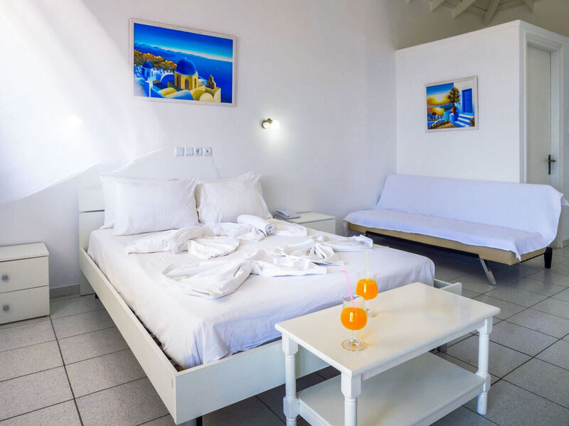 Limnionas Bay Village