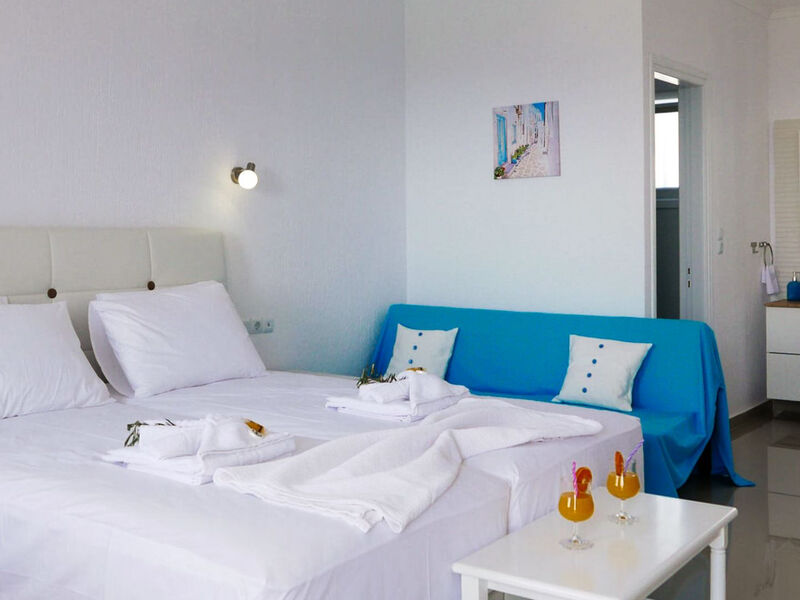 Limnionas Bay Village