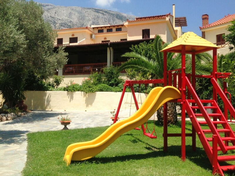 Limnionas Bay Village