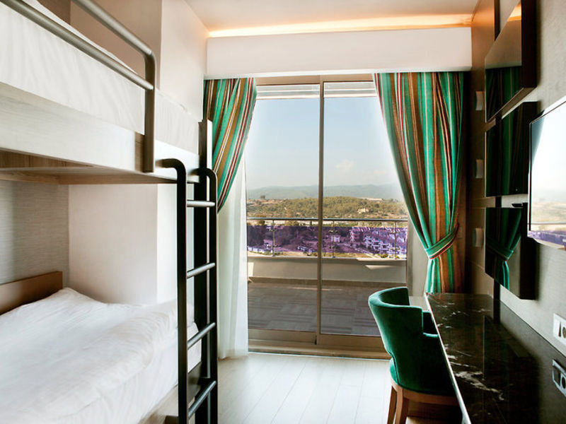 Long Beach Harmony Hotel & Spa