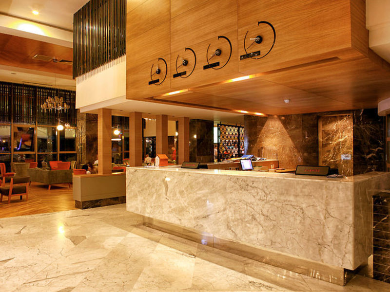 Long Beach Harmony Hotel