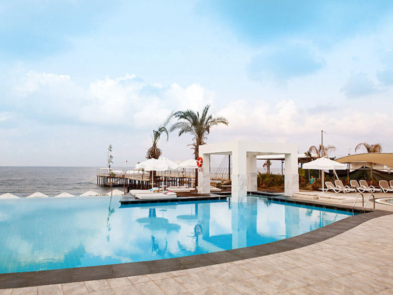 Long Beach Harmony Hotel