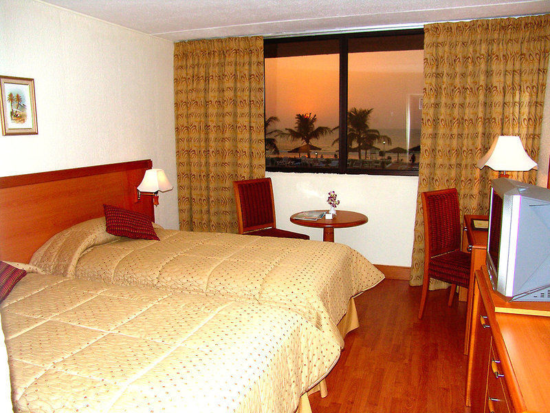 Lou' Lou' A Beach Resort Shar.