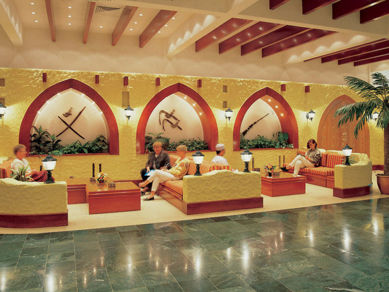 Lou' Lou' A Beach Resort Shar.
