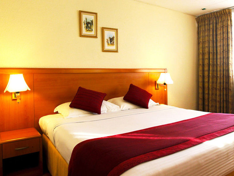 Lou' Lou' A Beach Resort