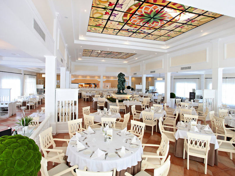 Lux. Bahia Principe Ambar Green