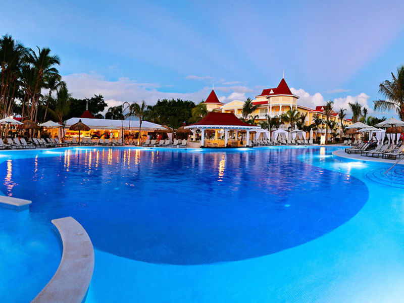 Lux. Bahia Principe Bouganville