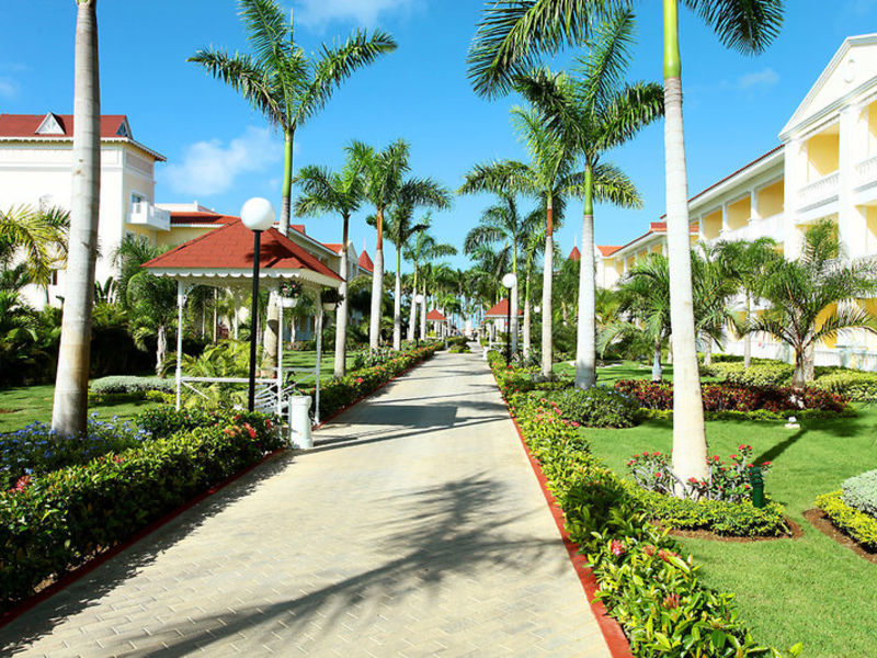 Lux. Bahia Principe Bouganville