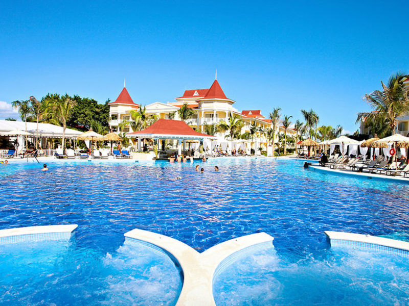 Lux. Bahia Principe Bouganville