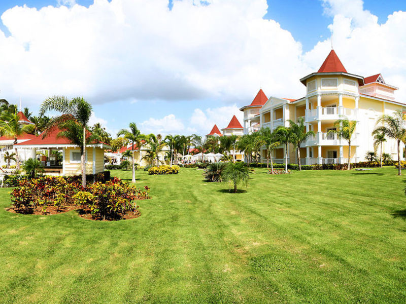 Lux. Bahia Principe Bouganville