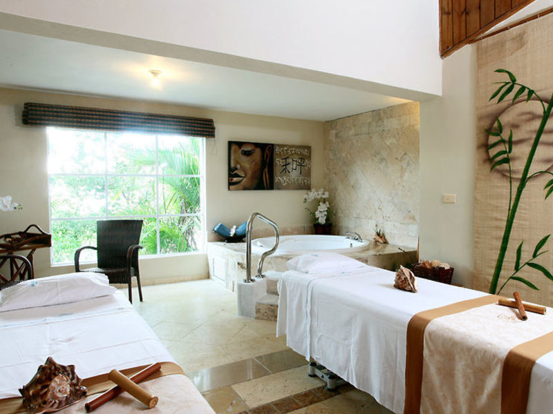 Luxury Bahia Pr. CayoLevantado