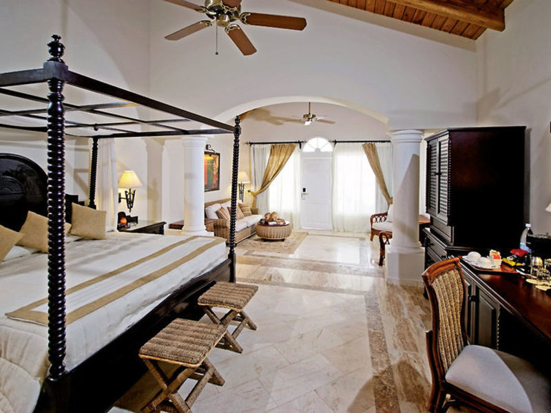 Luxury Bahia Pr. CayoLevantado