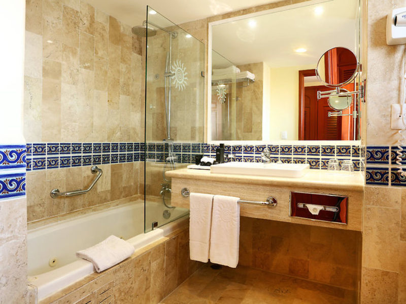 Luxury Bahia Principe Akumal