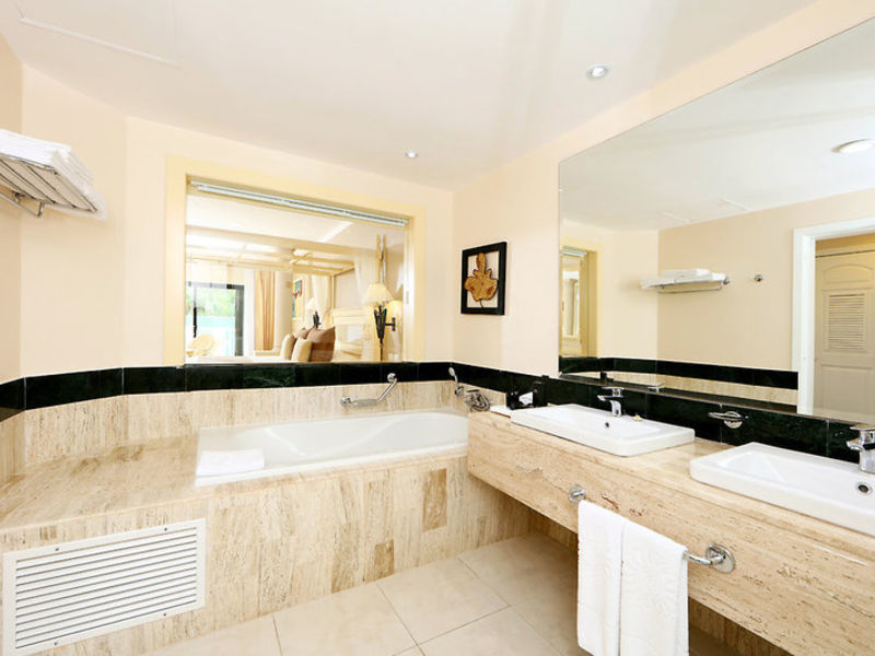 Luxury Bahia Principe Akumal